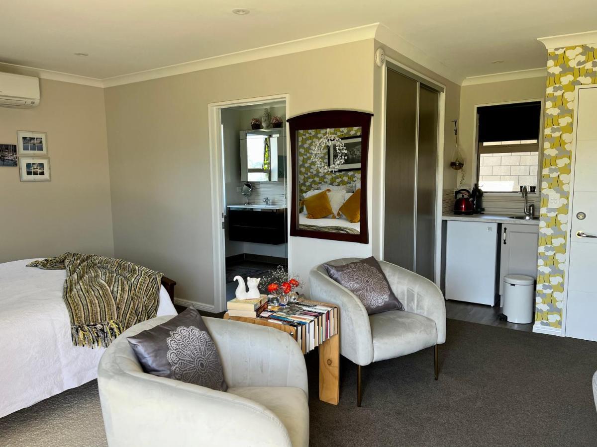 Ra-Ata Farm Bed and Breakfast Rangiora Buitenkant foto